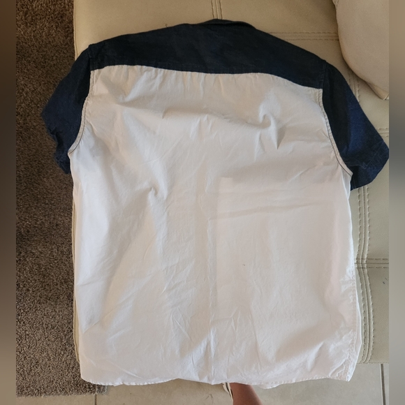 Mens button up guess shirt - Picture 6 of 7